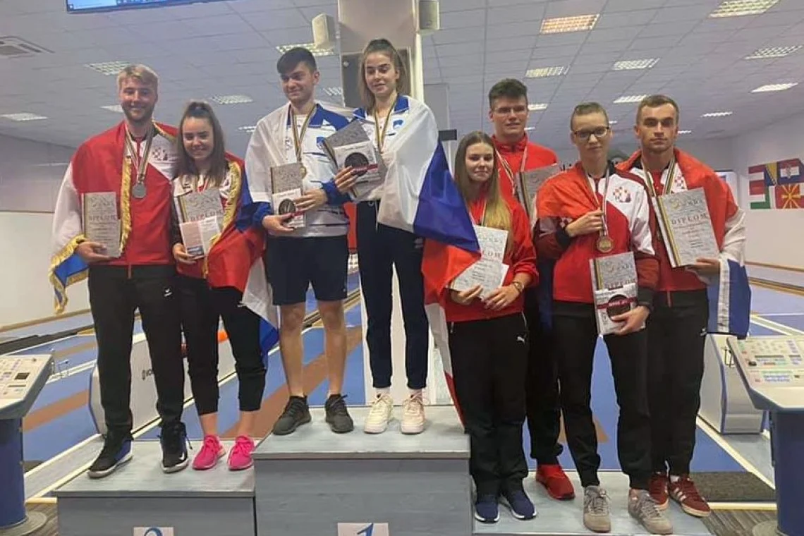 SP U23 ekipno - srebro i bronca za mix tandeme