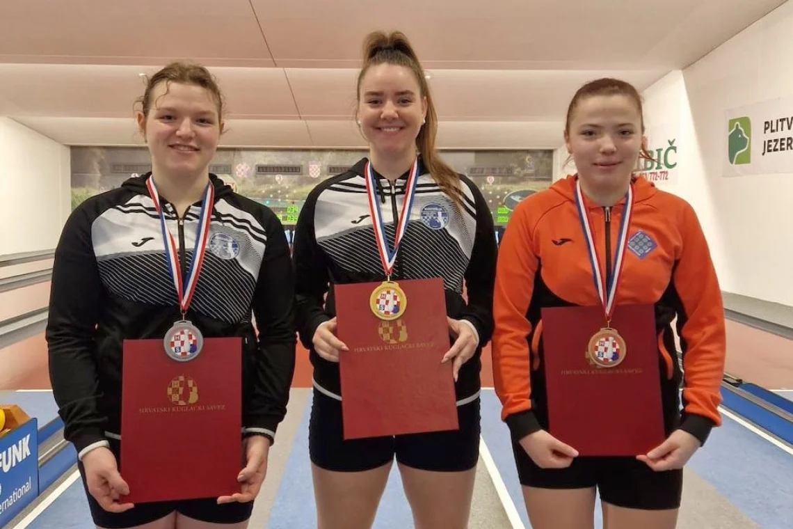 A. N. Imširović (KK Kustošija) i F. Hećimović (KK Ponikve) pojedinačni U23 juniorski prvaci RH