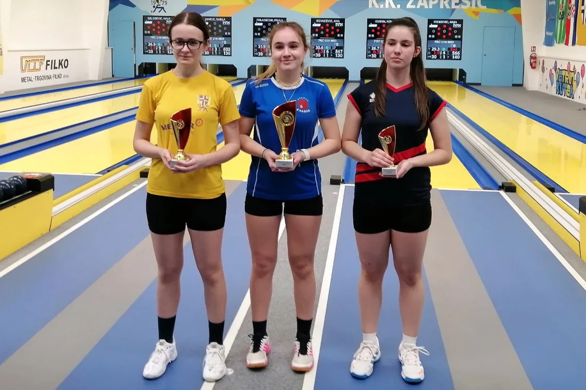 Paula Polanšćak i Marin Zekić U18 pojedinačni prvaci regije Centar