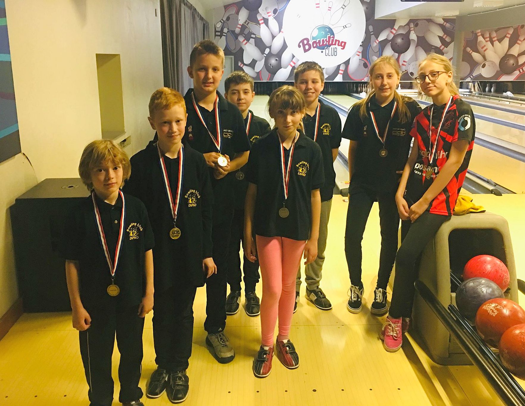 2019 02 TM bowling